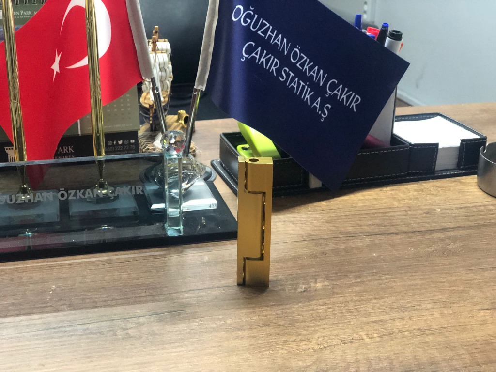PVC Menteşe Uygulama